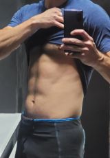 Миниатюра Мужчина Алекс Черемушки Фотография 