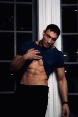 Миниатюра Мужчина Максим Центральный Фотография 