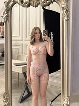 Миниатюра Индивидуалка Алекса Фестивальный Фотография 