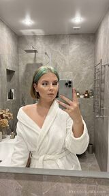 Миниатюра Индивидуалка Малышка Алиса Центральный Фотография 