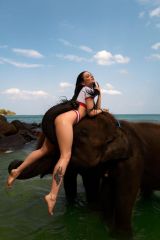 Миниатюра Индивидуалка Наоми  Центральный Фотография 