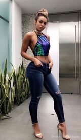 Миниатюра Индивидуалка Сандра Фестивальный Фотография 