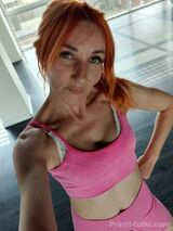 Миниатюра Массажистка Джули Фестивальный Фотография 