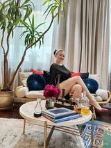 Миниатюра Массажистка Расика ЗИП Фотография 