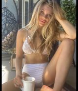 Миниатюра Индивидуалка Маримат Фестивальный Фотография 